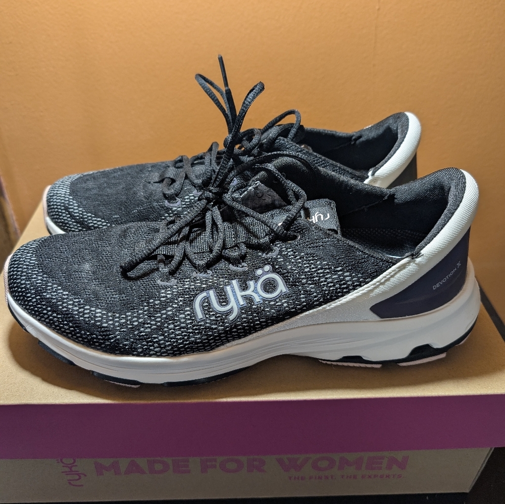 Ryka Devotion X | Women's Size 9W | Performance Walking Sneaker 👟💜